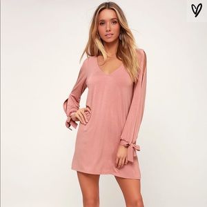 NWOT Lulu’s Glory of Love Mauve Shift Dress